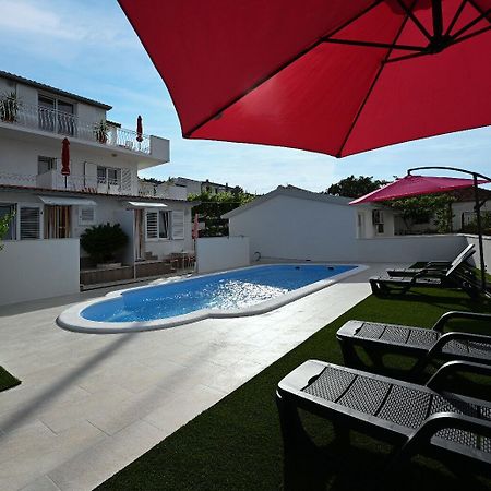 Apartment Mihovilovic Slatine Buitenkant foto