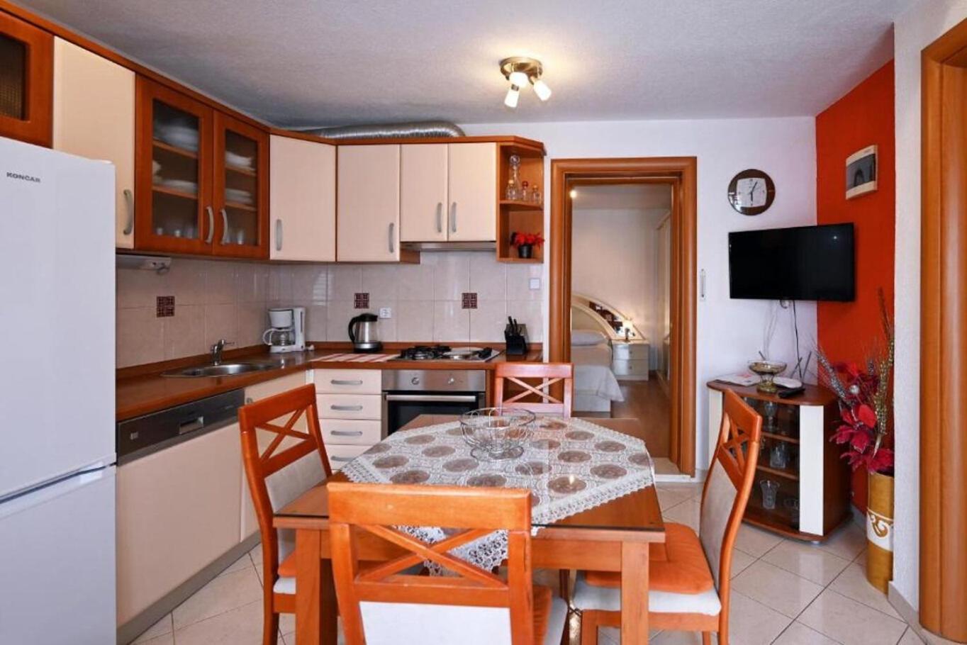 Apartment Mihovilovic Slatine Buitenkant foto