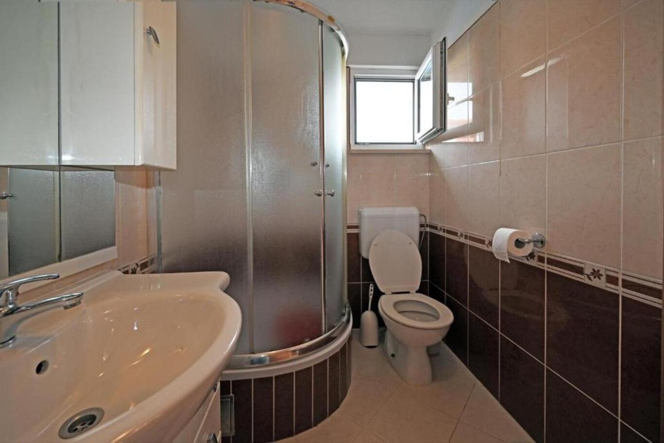 Apartment Mihovilovic Slatine Buitenkant foto