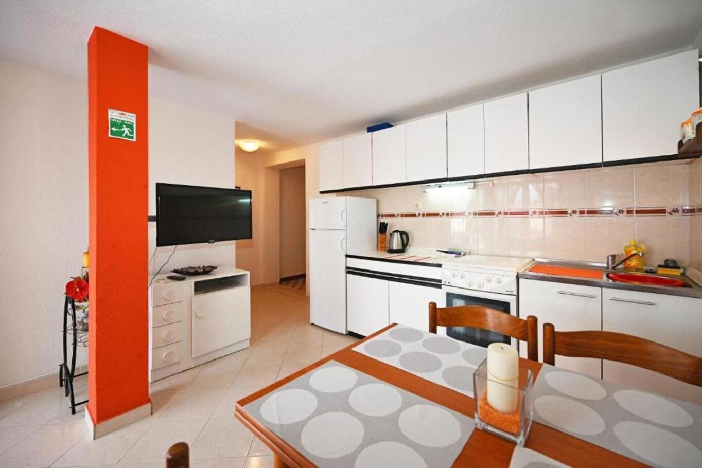 Apartment Mihovilovic Slatine Buitenkant foto