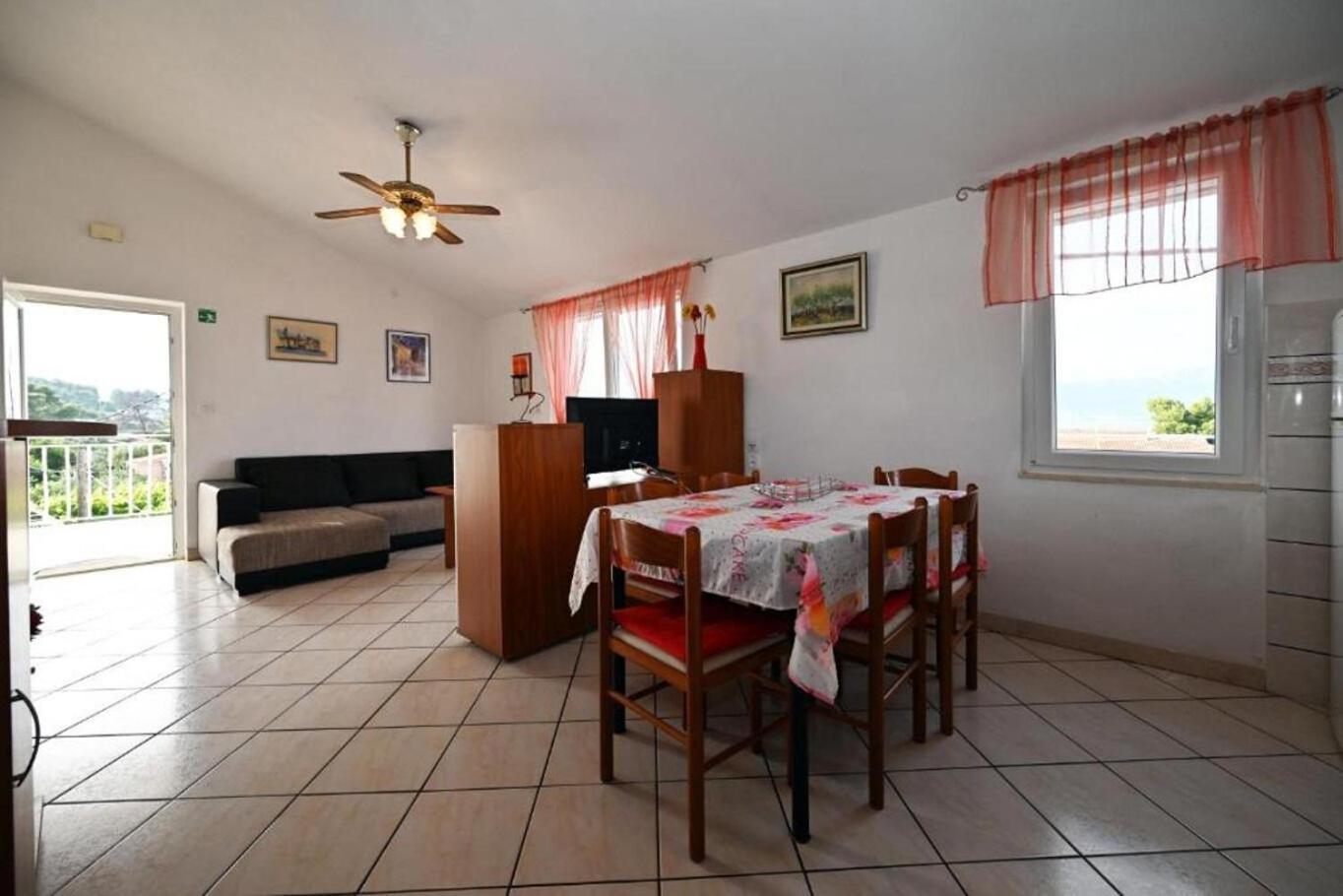 Apartment Mihovilovic Slatine Buitenkant foto