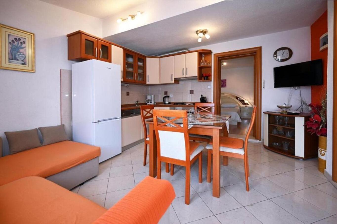 Apartment Mihovilovic Slatine Buitenkant foto